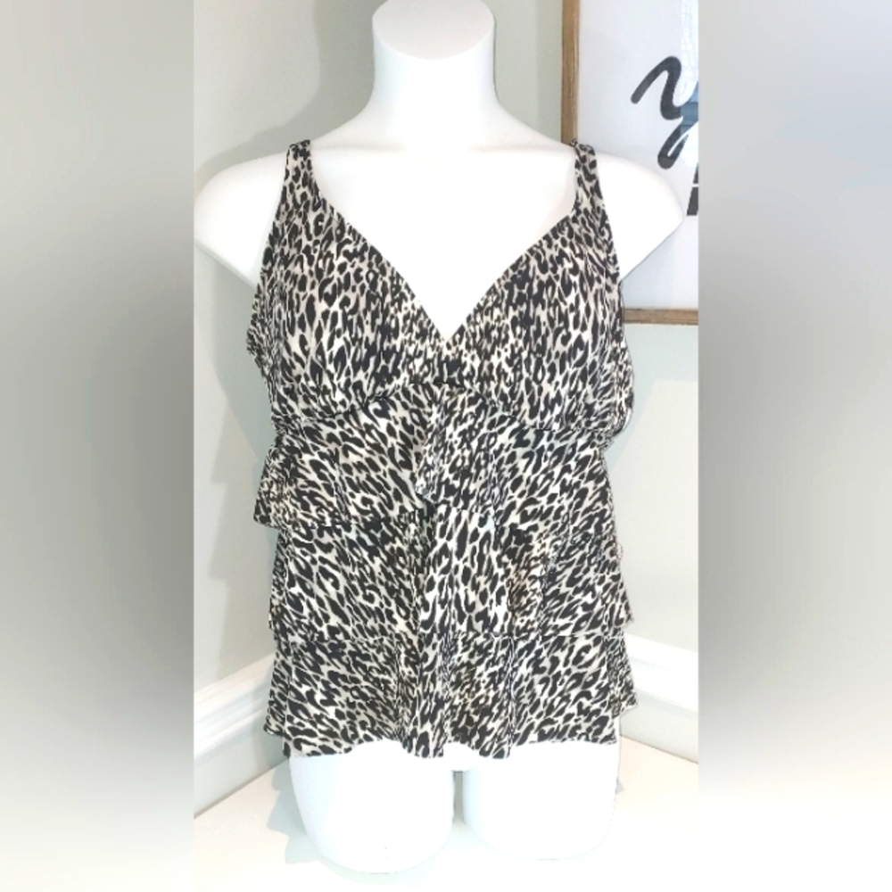 Upstream Multicolor Animal Print V Neck Layered Ruffle Tankini Top NWT
